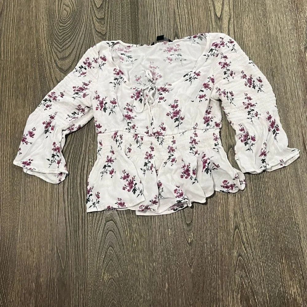 American Eagle Womens Blouse Smocked Tie Scoop Neck 3/4 Sleeve White Size S